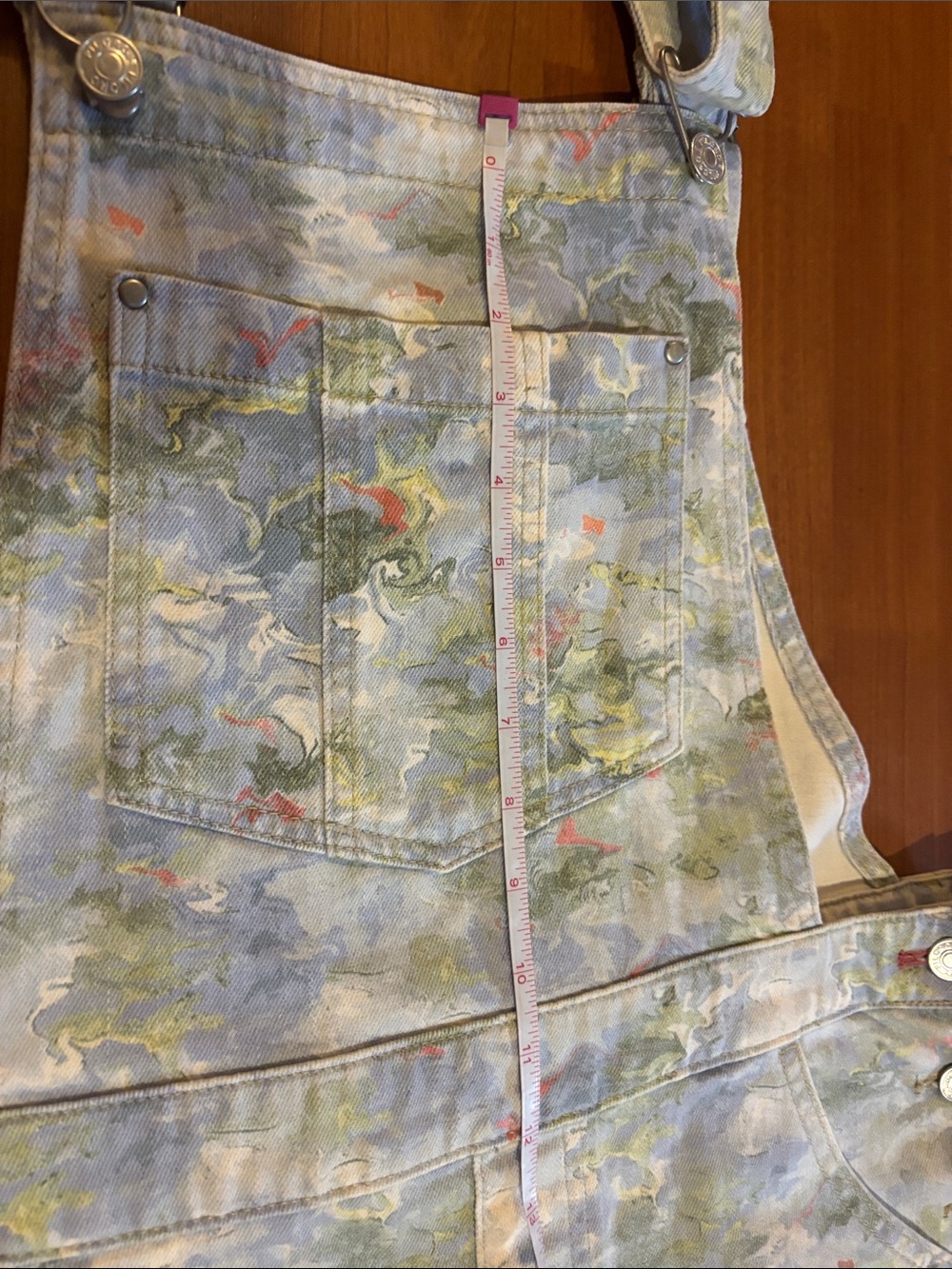 Pilcro Floral-Print Denim Short Overalls in Light Blue & Green - Picture 5 of 6